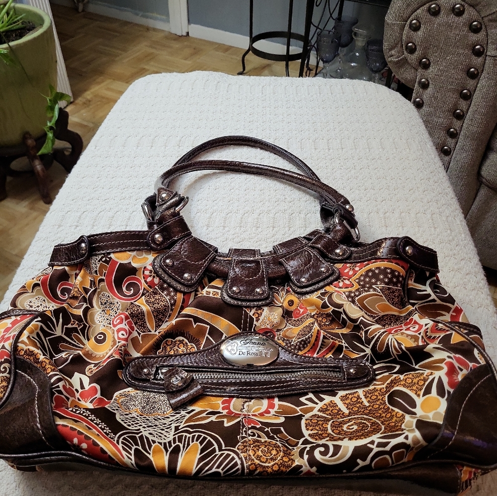 Genna. DeRossi. Handbag